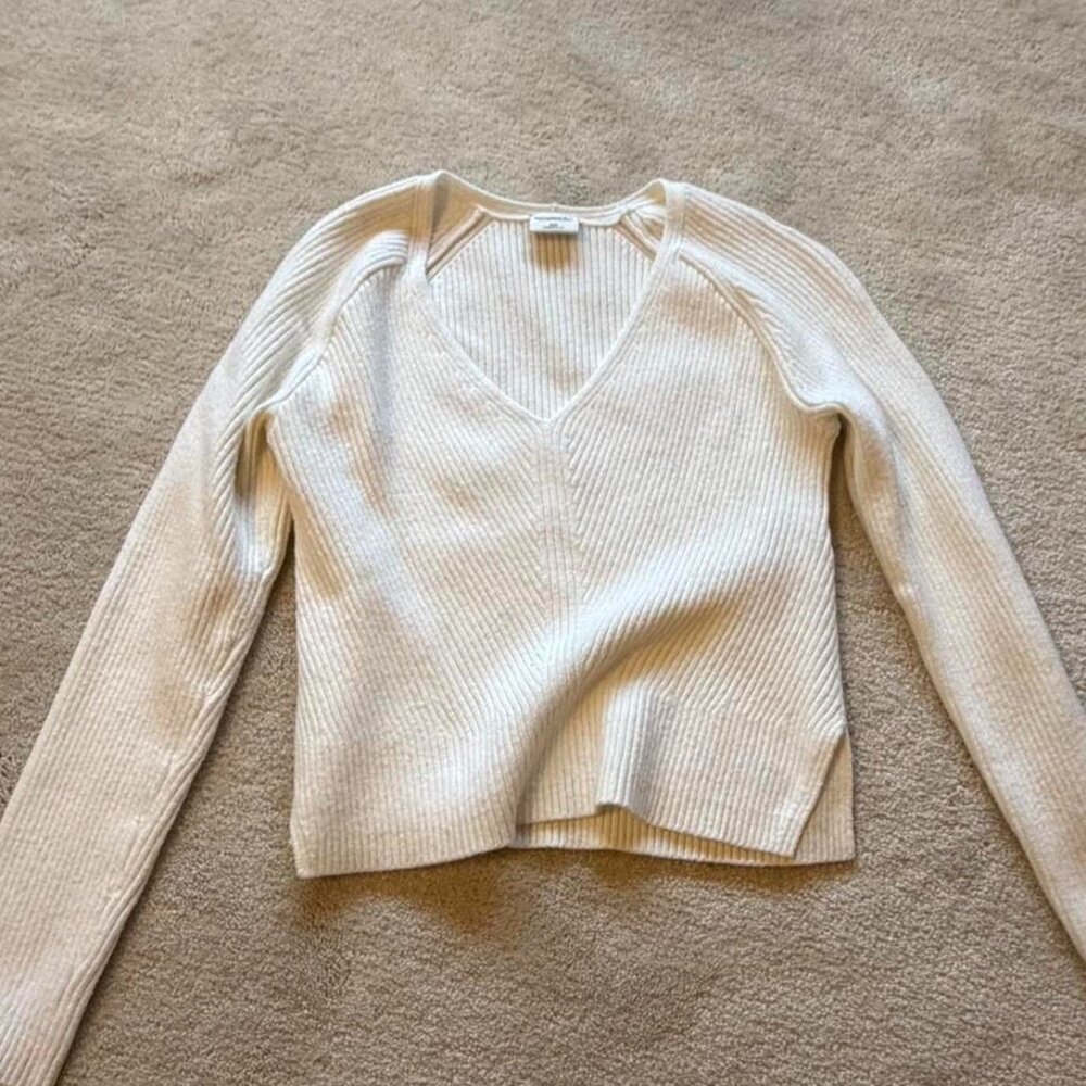 Abercrombie & Fitch White Sweater